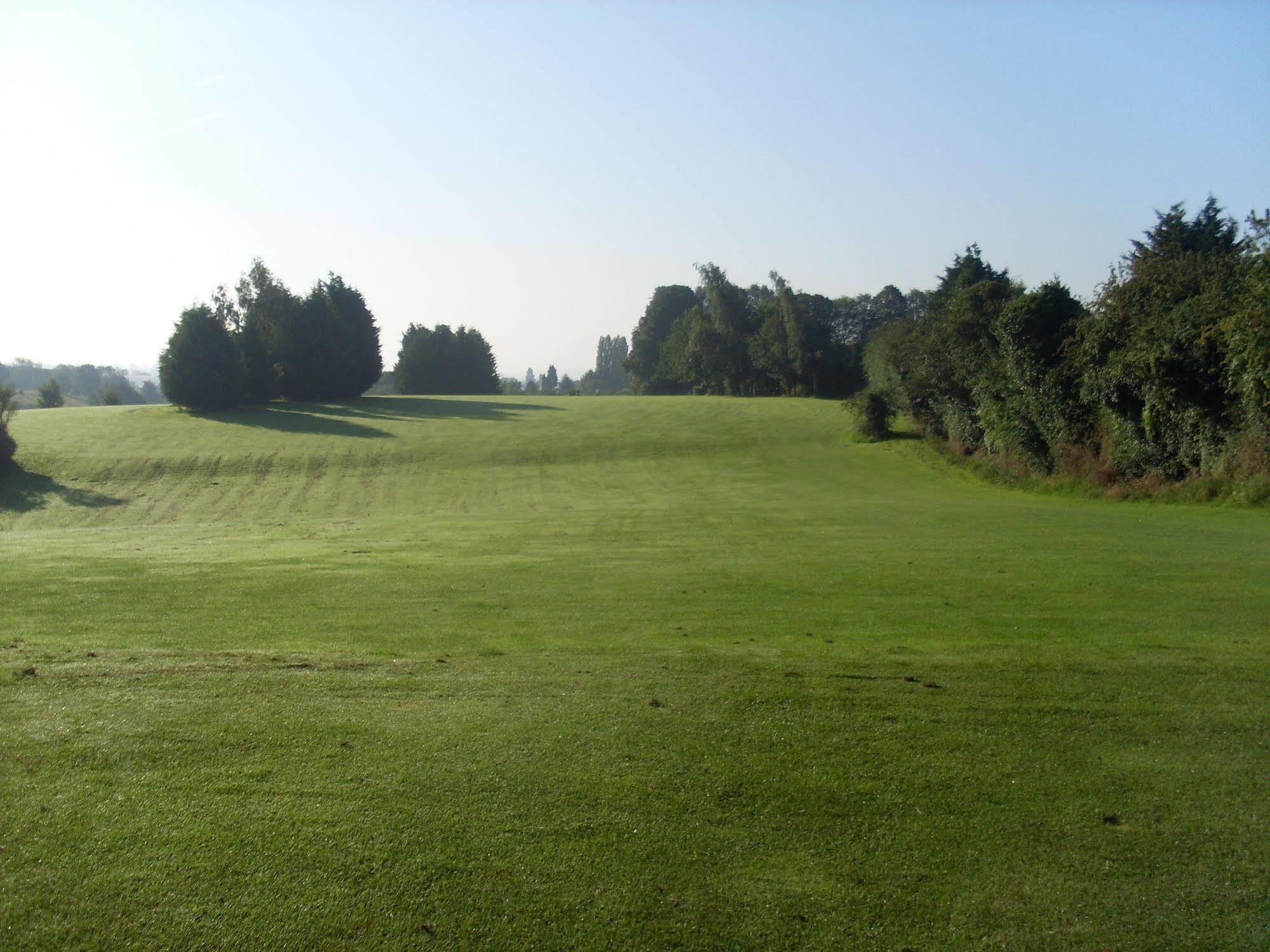 Newent Golf Club And Lodges Exterior photo